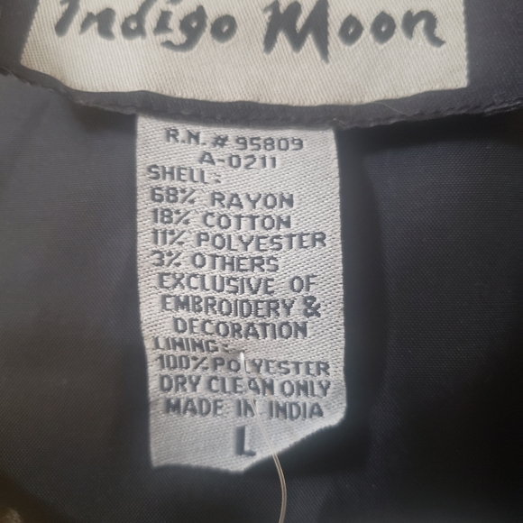 Embroidered patchwork jacket - Picture 3 of 6